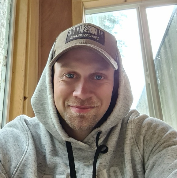 Meet your Posher, Mike - Picture 1 of 1